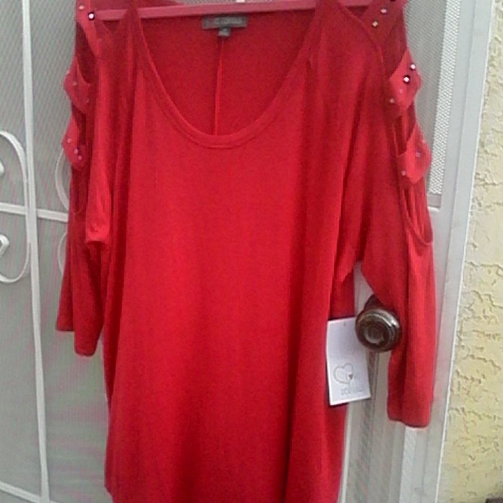Red top NWOT 🙋POSH PICK